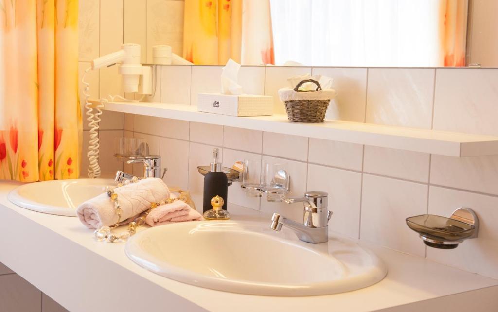 Pension Iris Lech am Arlberg Rom bilde